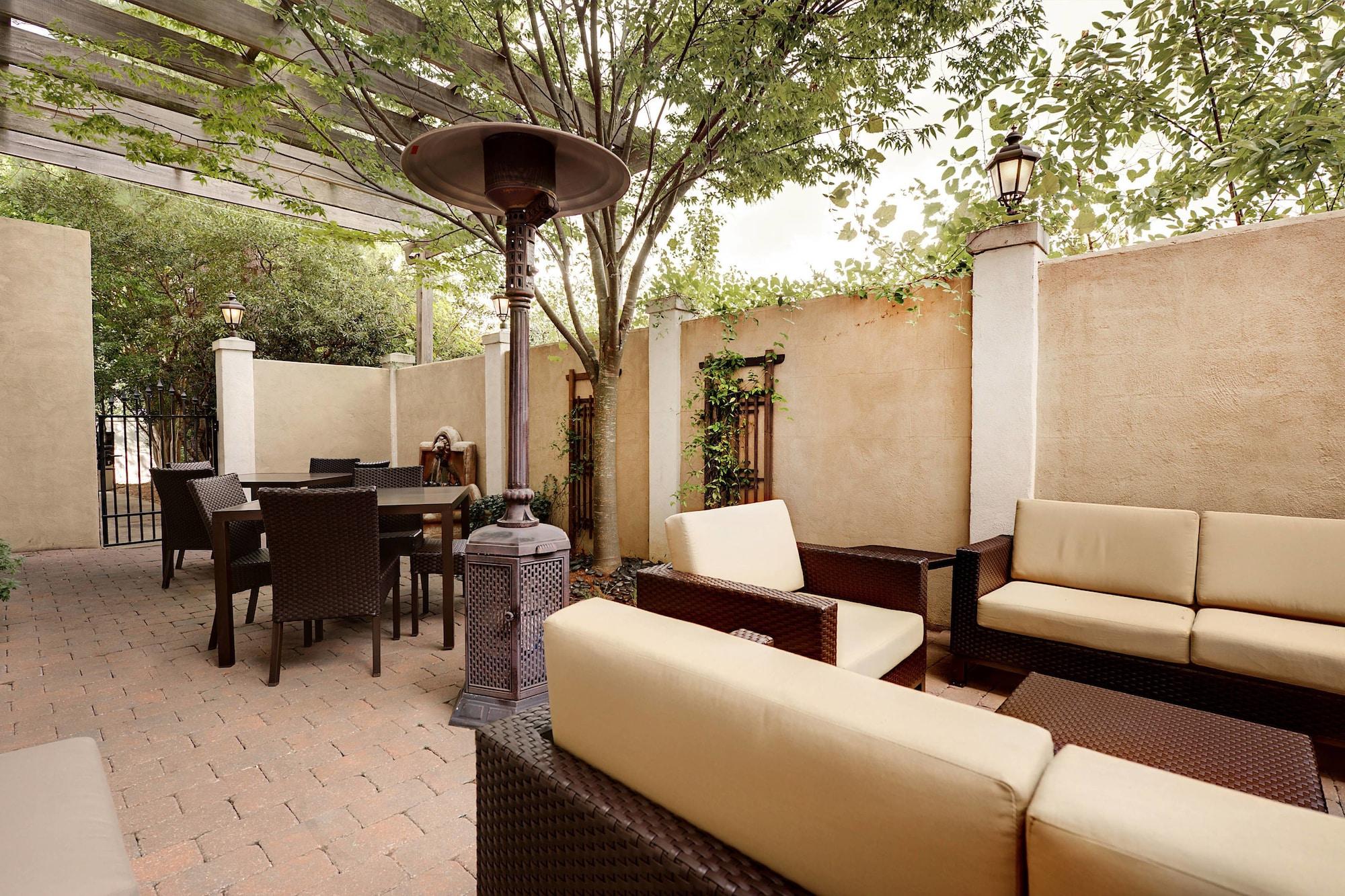 Courtyard Raleigh Crabtree Valley Экстерьер фото