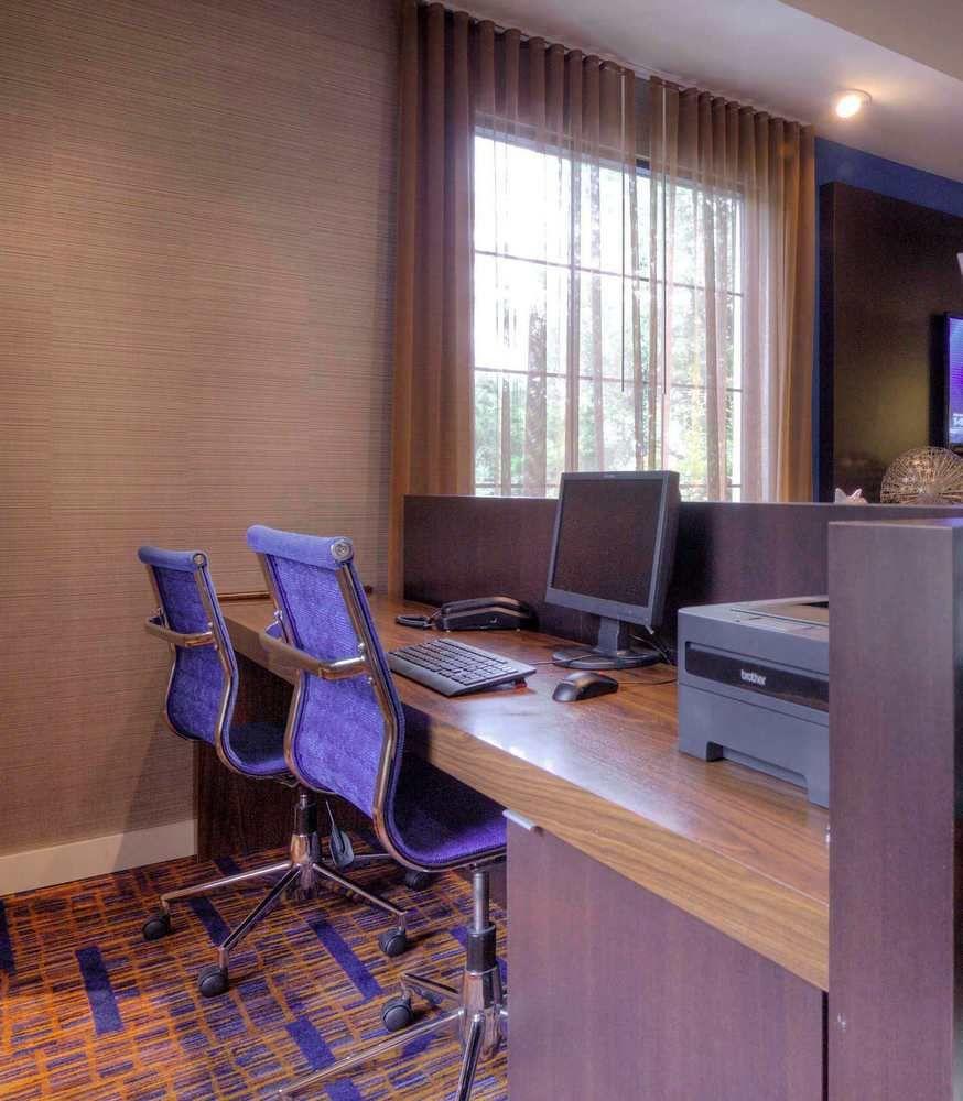 Courtyard Raleigh Crabtree Valley Экстерьер фото