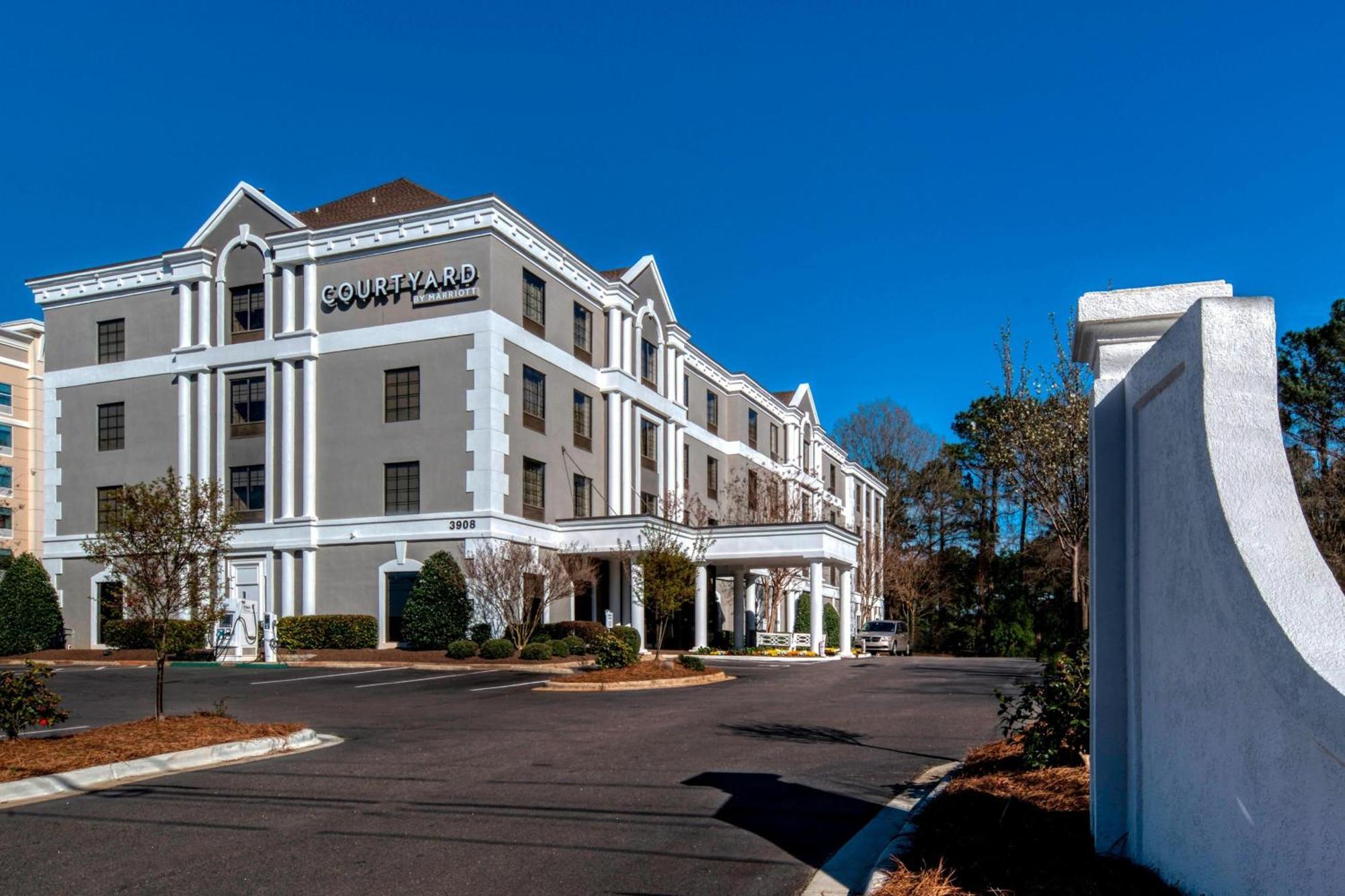 Courtyard Raleigh Crabtree Valley Экстерьер фото