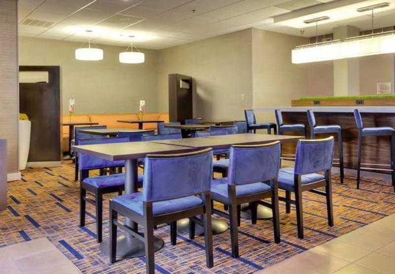 Courtyard Raleigh Crabtree Valley Экстерьер фото
