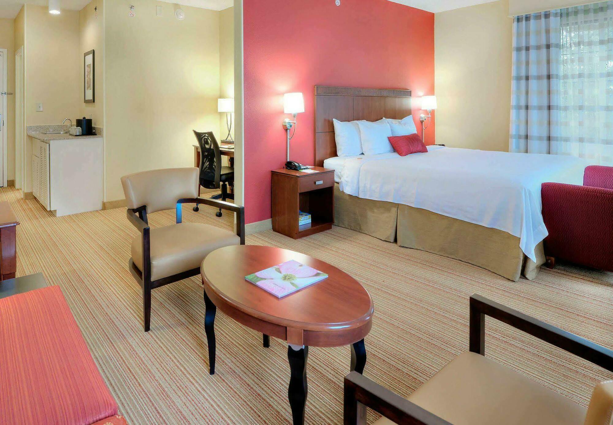 Courtyard Raleigh Crabtree Valley Экстерьер фото